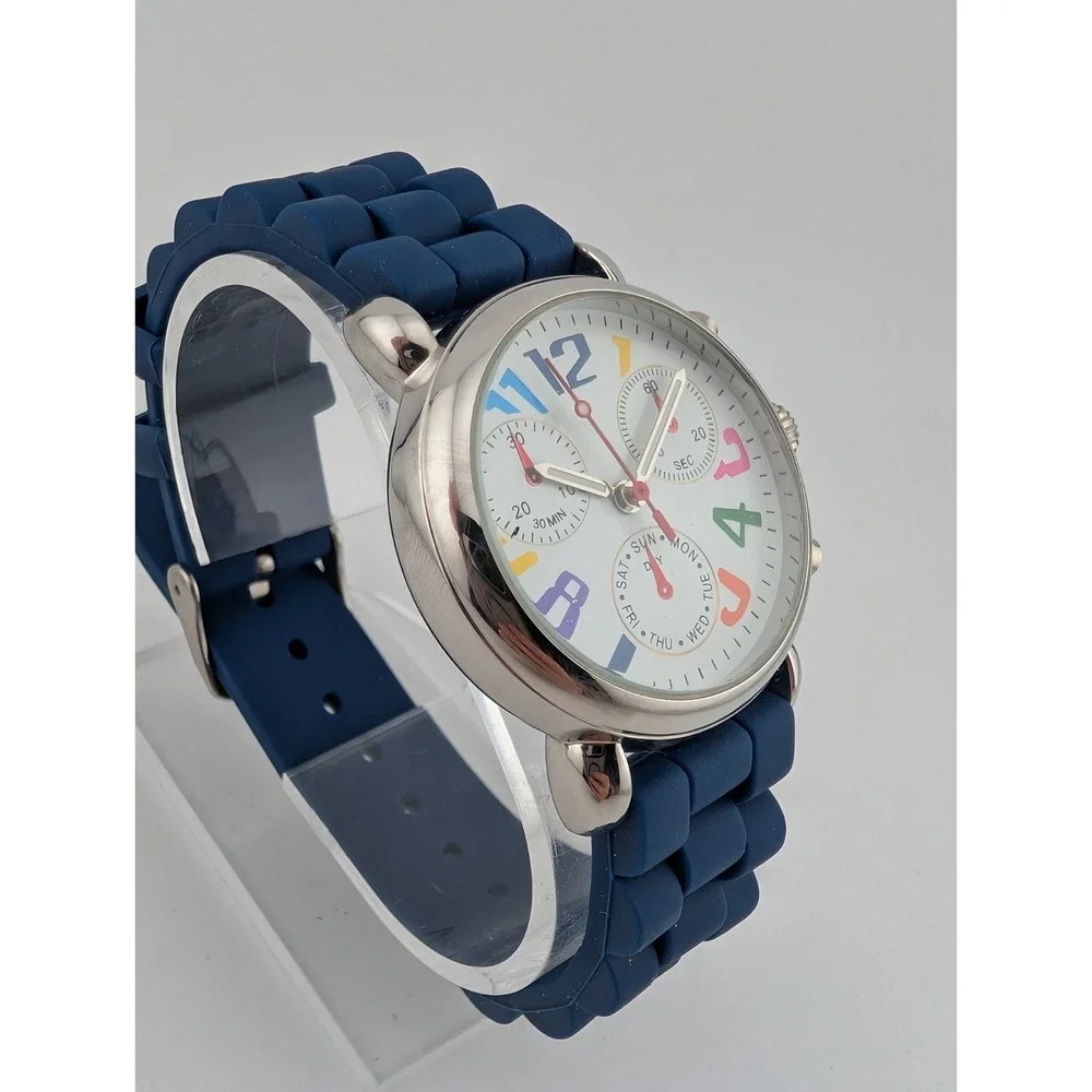 Women's Quartz Watch‎ 36mm Silver Case Navy Blue Silicone Band- New Battery